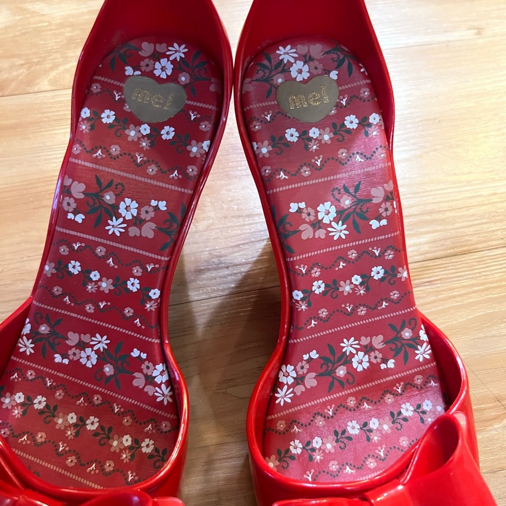 Melissa Red Floral Bow Ankle-Strap Sandals - Picture 8 of 16